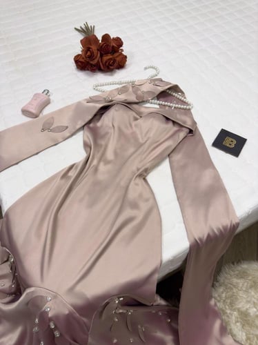 فستان تفته ورد ليزر