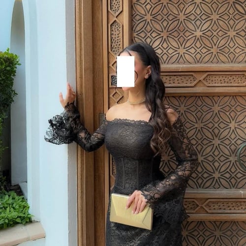 الدانتيل المشجر المميز باطلالة ساحرة