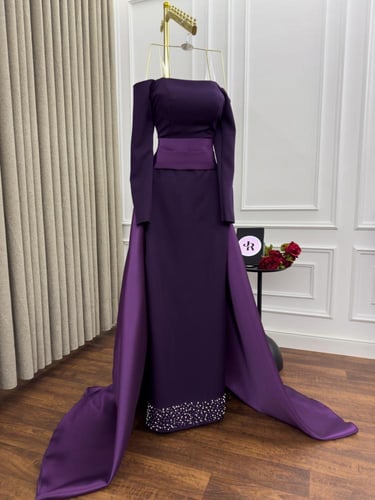 فستان إيزار