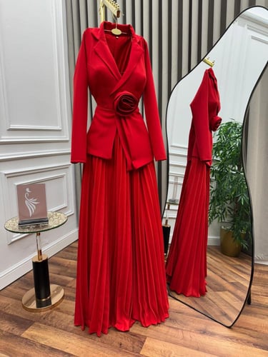 فستان وردة الياسمين