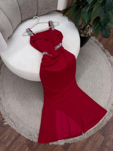 فستان سهرة كريب راقي جداً