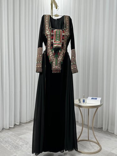 جلابية التأسيس مخمليه متالقة