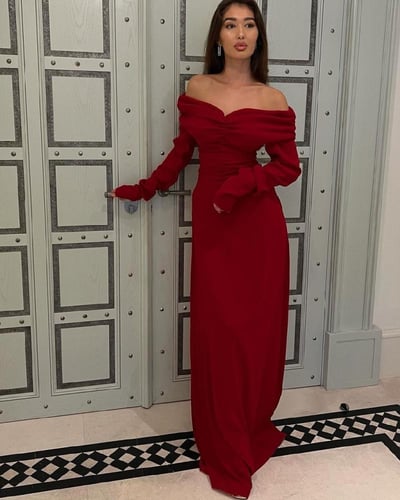 فستان ناعم كسرات صدر