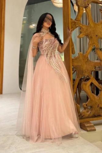 فستان جميلة