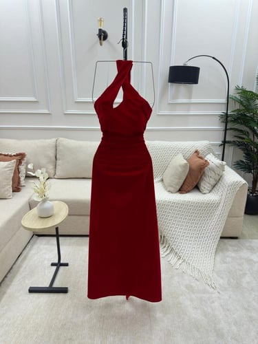 فستان سهرة مخمل جوخ مميز جداً