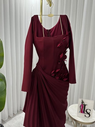 فستان باربي دم الغزال راقي جدا