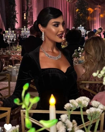 فستان نورمان المخملي المتالق