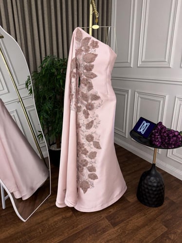 فستان سهرة ميكادو تطريز مورد