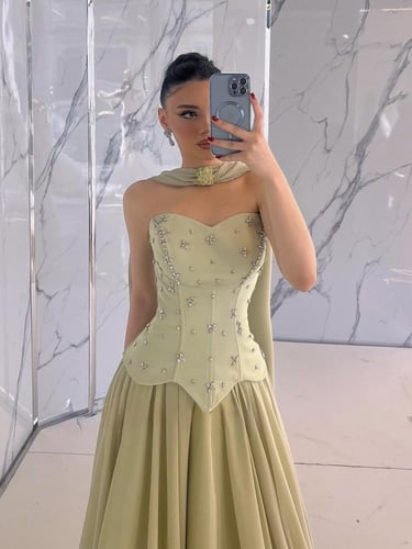 فستان لوماس