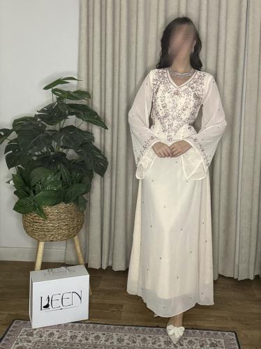 جورجيت راقي بتطريز جوهري