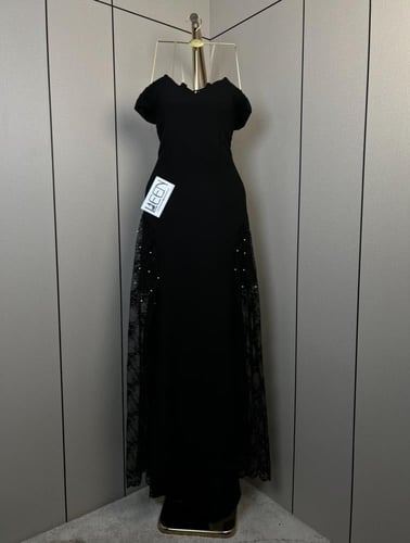 فستان لؤلؤه