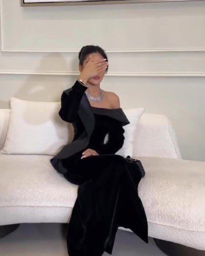 فستان مخمل كوري انيق