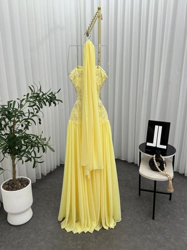 فستان ياسينا