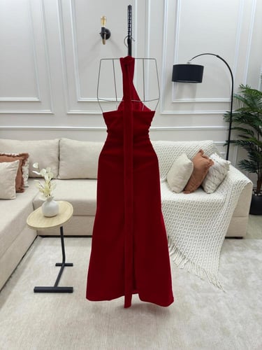 فستان سهرة مخمل جوخ مميز جداً