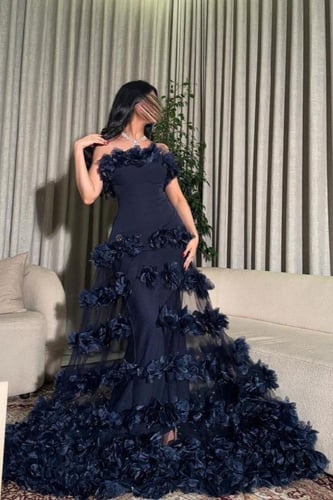 فستان سهرة راقي مكثف ورد