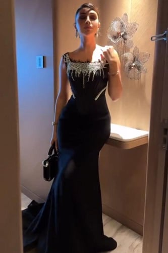 فستان سهرة باربي تفته انيق جدا