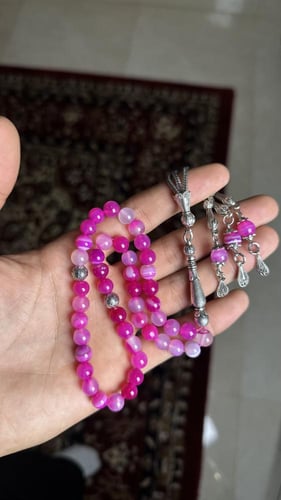 مسباح حجر وردي