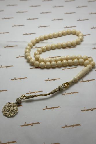 بكلايت شبيه العاج