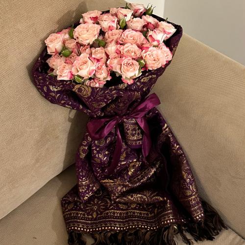 شال كشميري مع ورد
