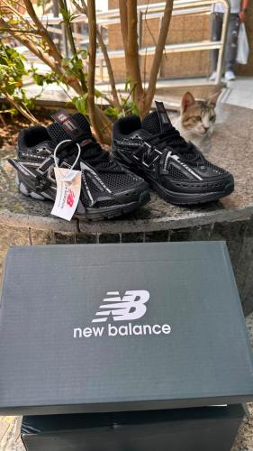 حذاء New Balance رياضي نسائي