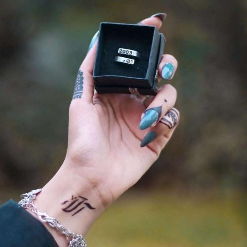 خاتم الاسم مع التاريخ فضه خالص - متجر مودل