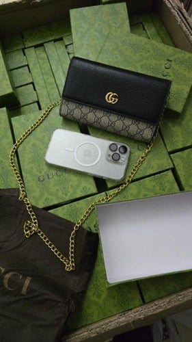 محفظة قوتشي نسائية فاخرة - من متجر موديل