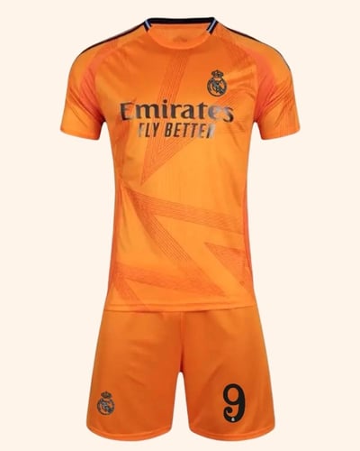 طقم ريال مدريد البرتقالي