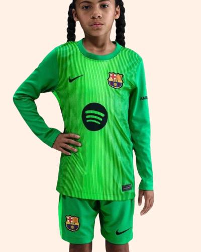 طقم أطفال حارس مرمى برشلونة لون اخضر– رسمي 2026