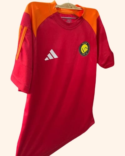 تيشيرت تمارين حارس نادي النصر الاحمر الجديد 2026