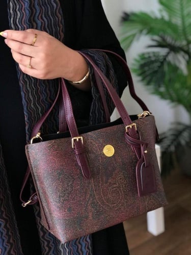 حقيبة يد نسائية ماركة إيترو – نقشة فاخرة وجودة هاي...