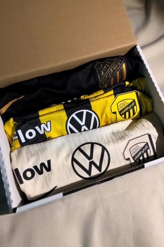 بكج نادي الاتحاد شحن مجاني – 3 تيشيرتات موسم 2025/...