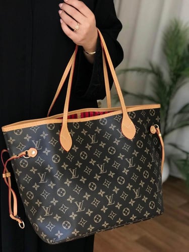 شنطة لويس فيتون مستر كواليتي موديل "سلة" مع كامل ا...