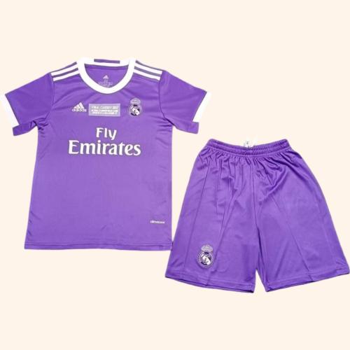 طقم ريال مدريد الكلاسيكي للأطفال - الإصدار البنفسج...