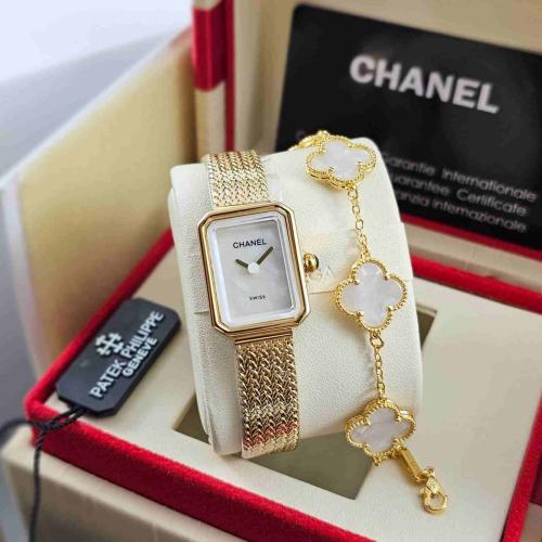 ساعات نسائية شانيل