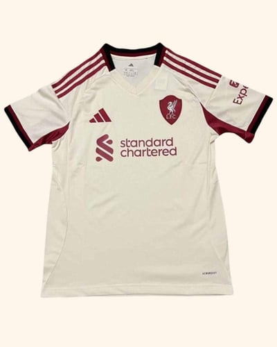 تيشيرت نادي ليفربول الاحتياطي أبيض– موسم 25/26