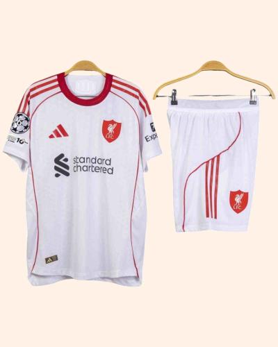 طقم نادي ليفربول الاحتياطي أبيض– موسم 2025/2026