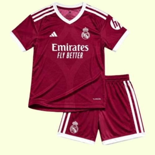 طقم ريال مدريد الثالث الوردي الجديد 2026-2027