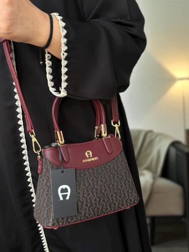 حقيبة يد نسائية من Aigner