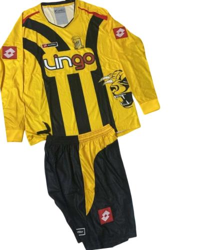 طقم كلاسيك نادي الاتحاد السعودي كم طويل