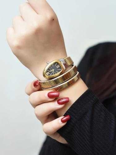 ساعة نسائي بلغاري تصميم ثعبان