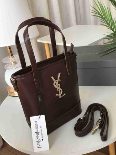 حقائب نسائية ماركة سالوران هايكولتي