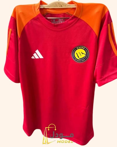 تيشيرت تمارين حارس نادي النصر الاحمر الجديد 2026