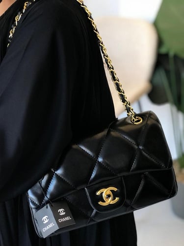 شنطة يد نسائية شانيل – فخامة وأصالة في كل تفصيلة!