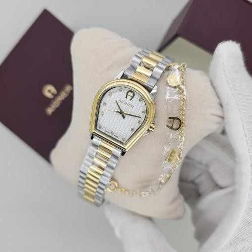 ساعة نسائية اجنر فاخرة