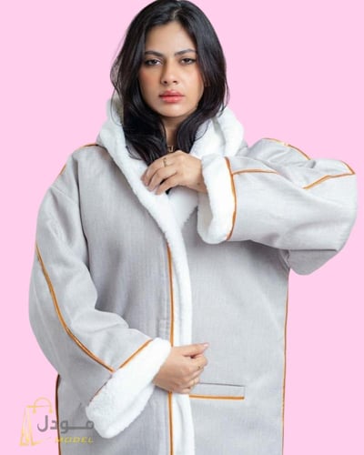 فروة شتوية نسائية خامة أصلي باللون الرصاصي