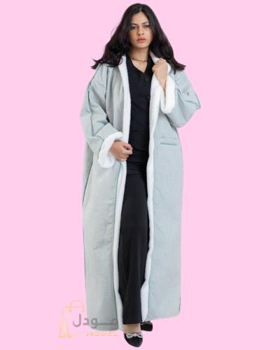 فروة شتوية نسائية خامة أصلي باللون التيفاني الهادئ