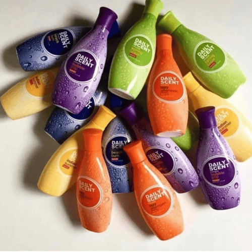 ديلي سنت معطر كولونيا للجسم والملابس للاستخدام الي...