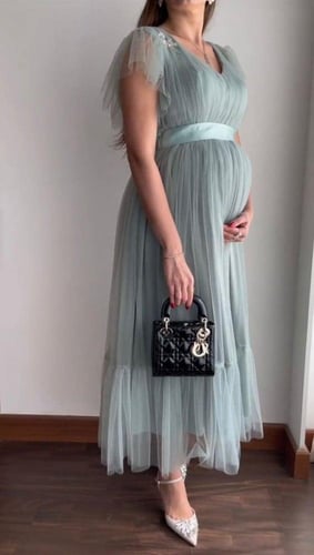 فستان الحوامل الانيق تل مع حزام