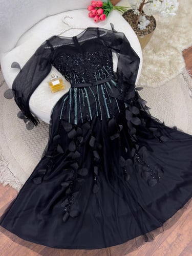 فستان انيق تطريز يدوي