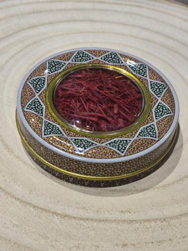 علبة زعفران سوبر نقيل